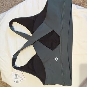Lululemon NEW Envital Bra B/C Cups Medium Support Dark Forest Green Sz 12